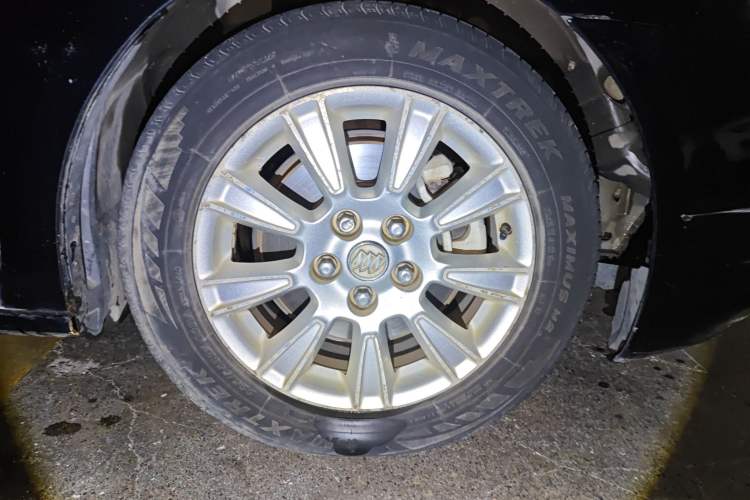 Used Buick LaCrosse 2012 2.4L SIDI Elegant Edition