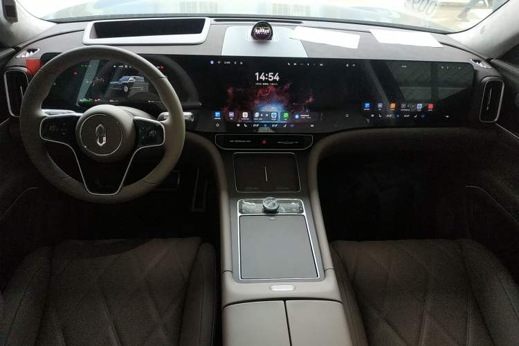 Used Hima AITO M9 2025 Extended-Range Ultra Version 52 kWh 6-Seater
