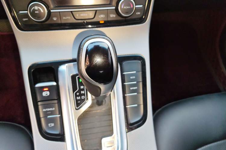 Used Geely Auto Emgrand GL 2018 1.8L DCT Elite Smart Connectivity Version Gear Lever