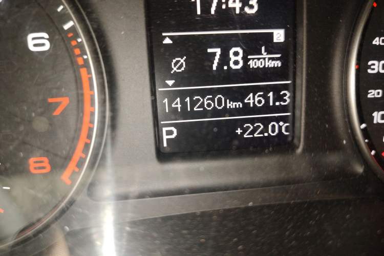 Used Audi Q3 2017 30 TFSI Fashion Model Odometer Close Up