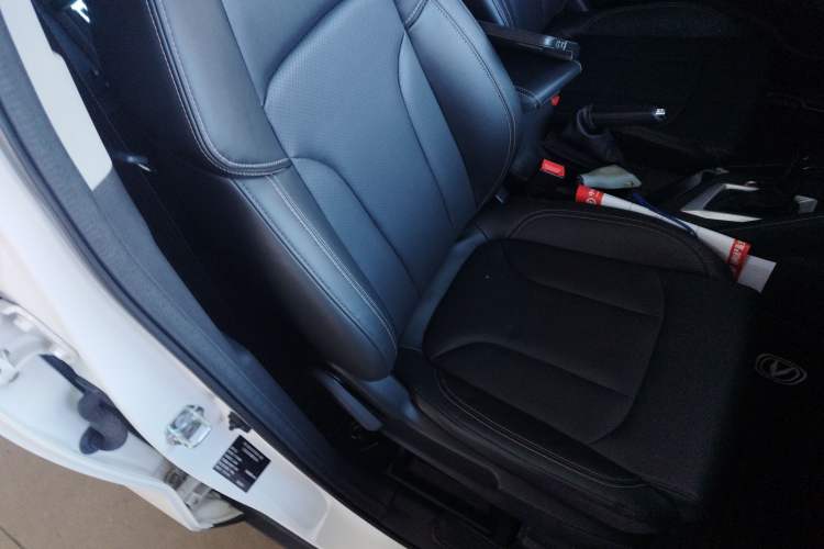 Used Changan CS15 2021 1.5L Automatic Entry-Level Trim