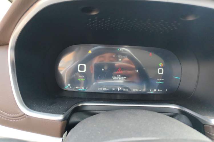 Used Roewe RX5 New Energy 2017 eRX5 50T Hybrid Connected Prestige Flagship Edition
