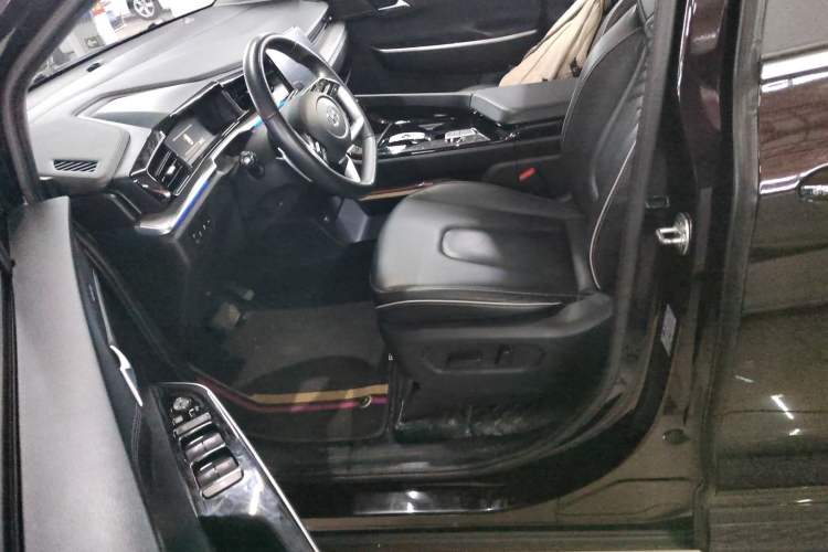 Used Hyundai Custo 2021 380TGDi Smart Love Flagship Edition TOP Premium Left Front Seat