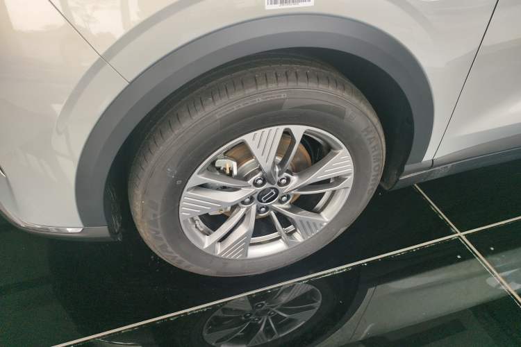 Used Bestune Yueyi 03 2025 445km Joyful Edition Left Front Wheel Hub