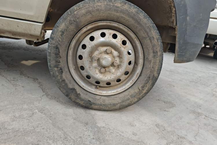 Used Wuling Zhiguang 2013 1.0L Practical Version