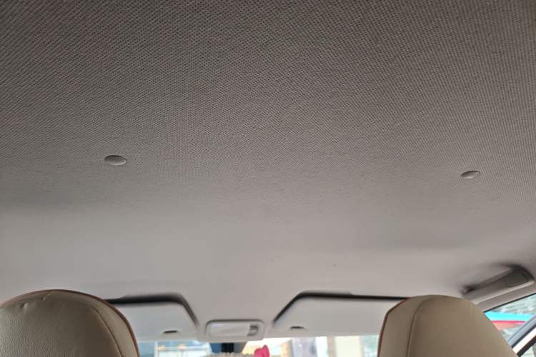 Used Wuling Hongguang MINIEV 2021 Macaron Premium Model – Lithium Iron Phosphate Headliner