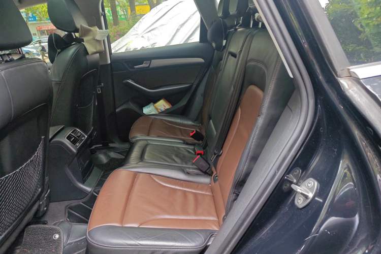 Used Audi Q5 2016 40 TFSI Technology Edition Left Rear Seat