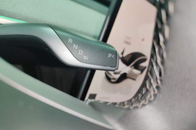 Used Tesla Model Y 2024 Long-Range All-Wheel-Drive Version