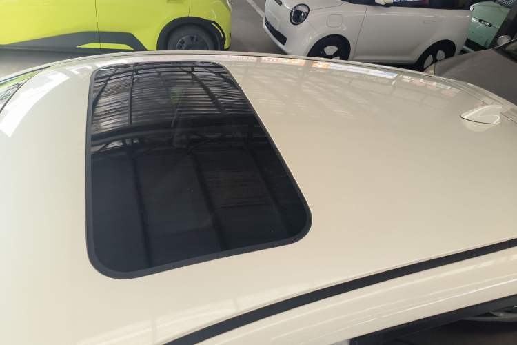 Used Nissan Tiida 2021 1.6L CVT Cool Edition