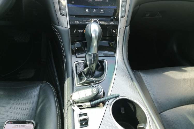 Used Infiniti Q50 2014 2.0T Luxury Edition