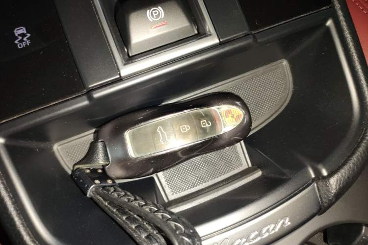 Used Porsche Macan 2022 Macan 2.0T
