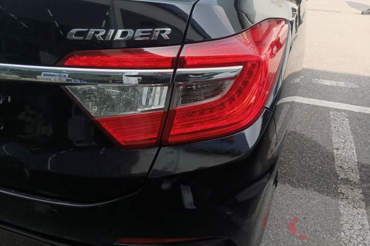 Used Honda Crider 2015 1.8L automatic comfort version Exterior 3