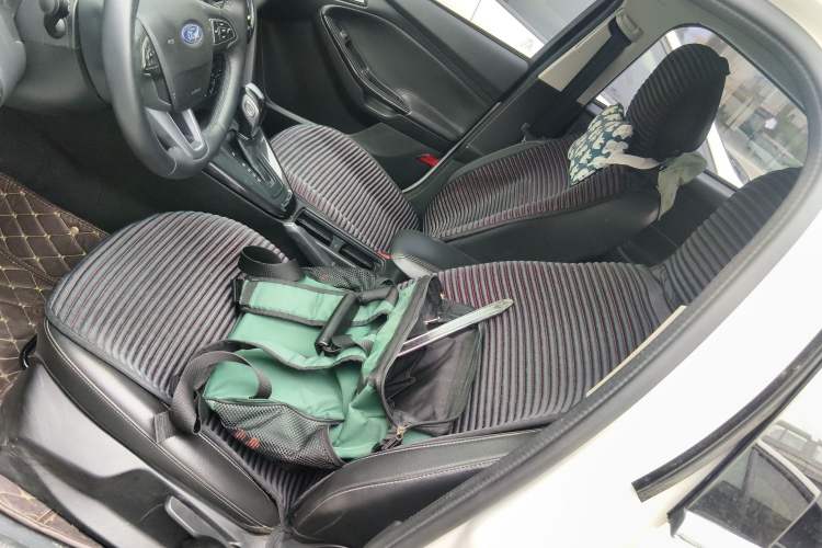 Used Ford Focus 2017 Sedan 1.6L Automatic Fashion Edition Smart Drive Version Left Front Seat