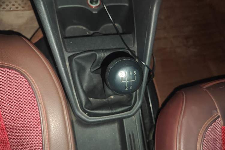 Used Volkswagen Jetta 2017 1.4L Manual Fashion Edition
