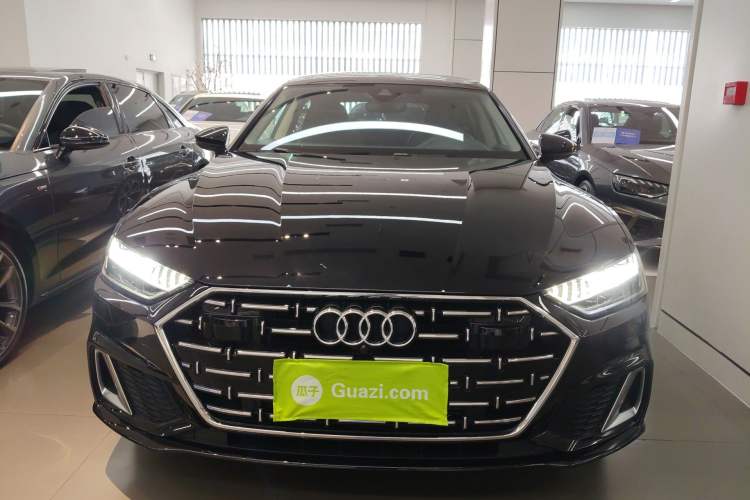 Used Audi A7L 2024 45TFSI S-line Dream-Building Edition Flow Crystal Package
