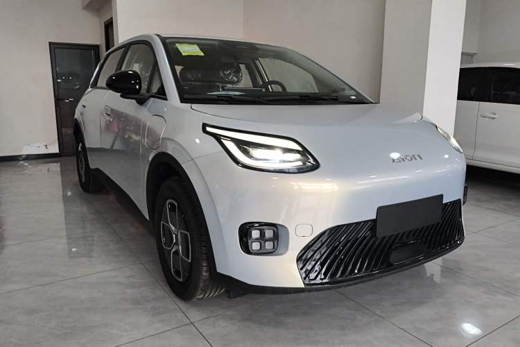 Used AION UT 2025 330 Starlight Edition Exterior 1