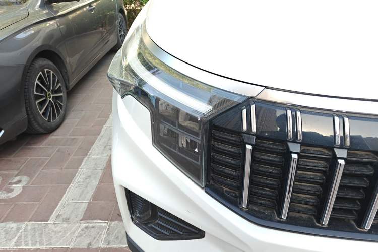 Used Kia Sportage R 2021 Ace 2.0L Splendid Edition Right Front Headlight