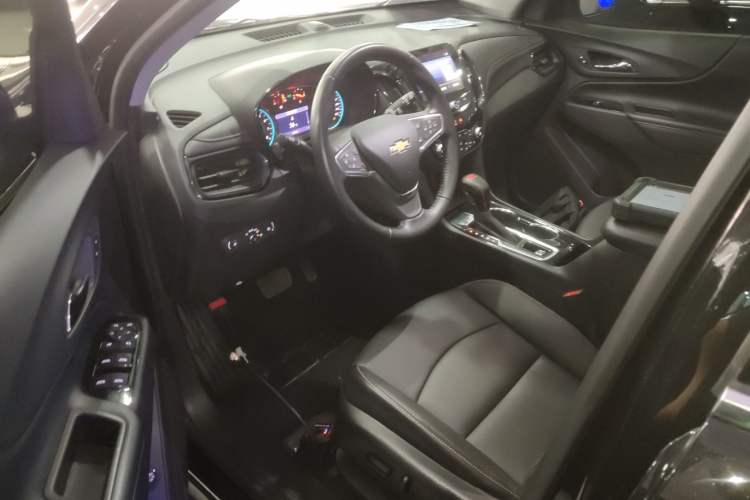 Used Chevrolet Equinox 2021 535T Yujie Edition
