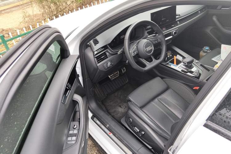 Used Audi A4L 2024 40 TFSI Luxury Dynamic Edition Driver Seat