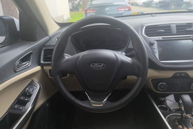 Used Ford Escort 2015 1.5L Automatic Comfort Edition