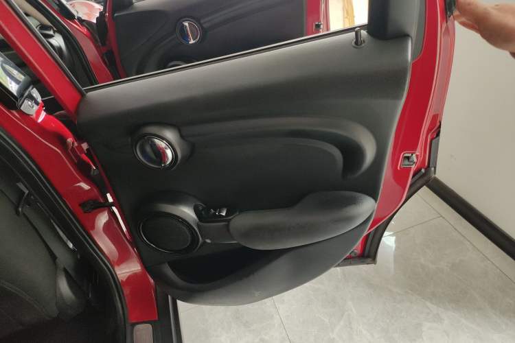 Used MINI MINI 2015 1.5T COOPER Fun Five-Door Edition