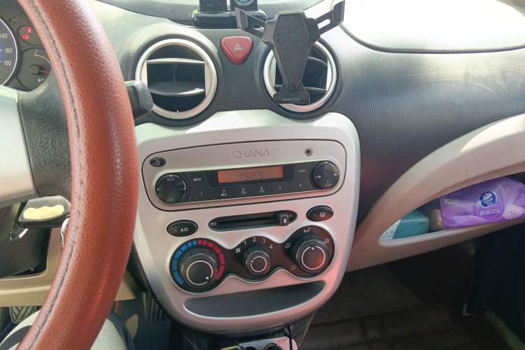 Used CHANGAN Benni mini 2012 1.0L Manual Fashion Edition China IV Standard Audio And AC Panel