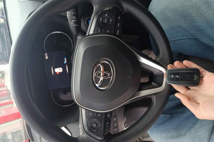 Used Toyota RAV4 2021 2.0L CVT Two-Wheel Drive Fashion Edition
