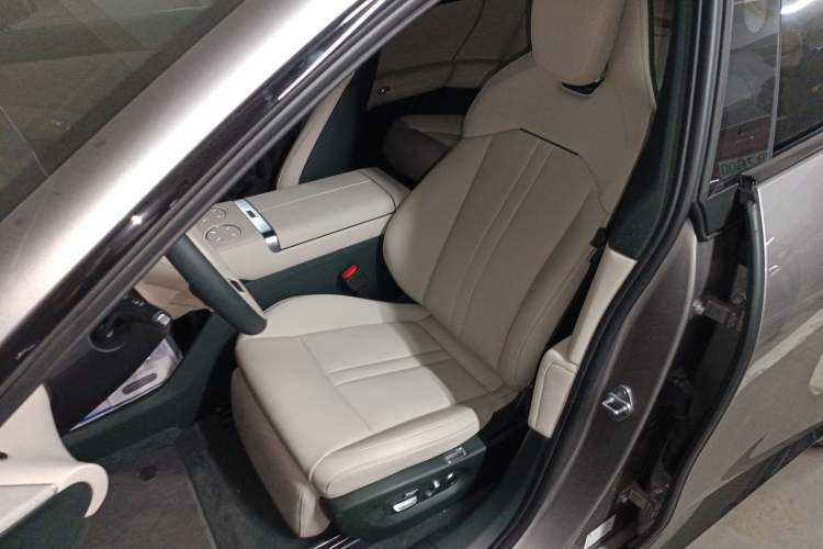 Used Xiaomi Auto YU7 2025 Ultra-Long Range Rear-Wheel Drive Version
