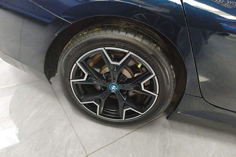Used BMW i3 2024 eDrive 40 L Midnight Edition
