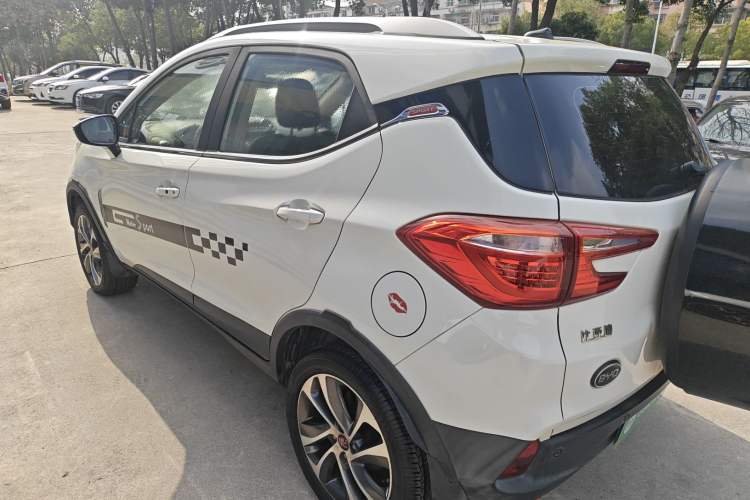 Used BYD Yuan 2016 1.5L Manual Luxury Model