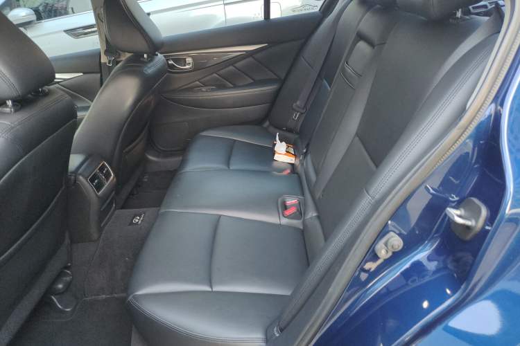 Used Infiniti Q50L 2018 2.0T Comfort Edition China VI Standard