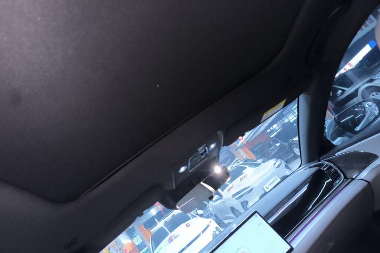 Used BYD Han 2025 DM-i Intelligent Driving Edition 125KM Prestige Model
