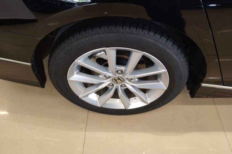 Used Honda Accord 2022 260TURBO Luxury Edition Right Rear Wheel Hub