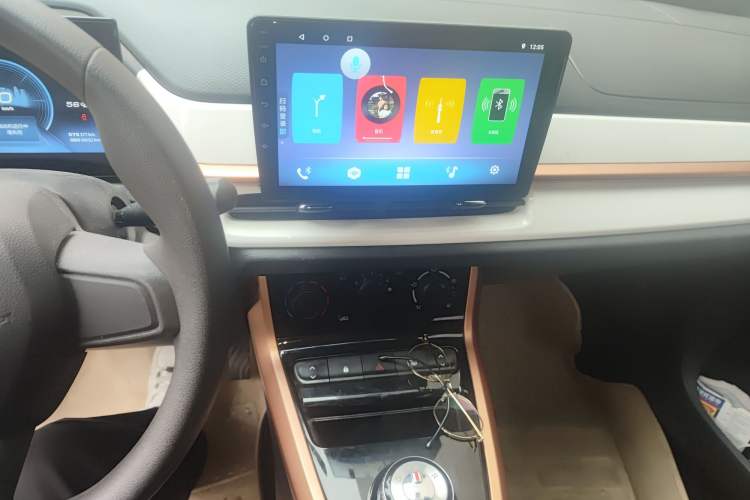 Used Dongfeng NAMMI BOX 2022 Chasing Wind Edition 331 km Standard Model