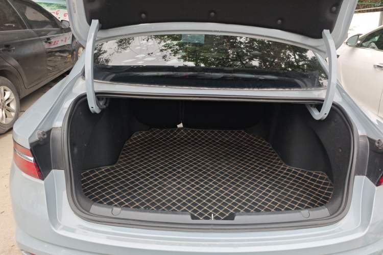 Used Geely Auto Preface 2023 2.0TD Luxury Version