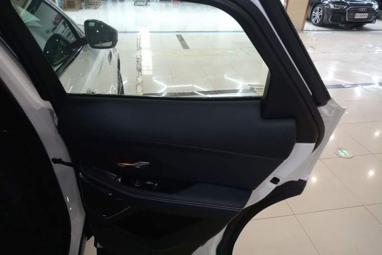 Used Jaguar E-PACE 2024 YAO Black Sport Edition R-DYNAMIC SE BLACK