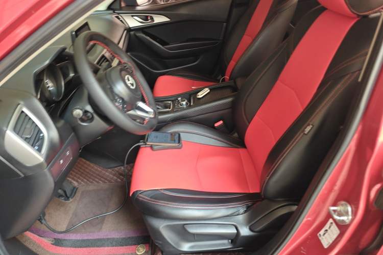 Used Mazda 3 Axela 2017 Sedan 1.5L Automatic Luxury Model Emission Standard China V
