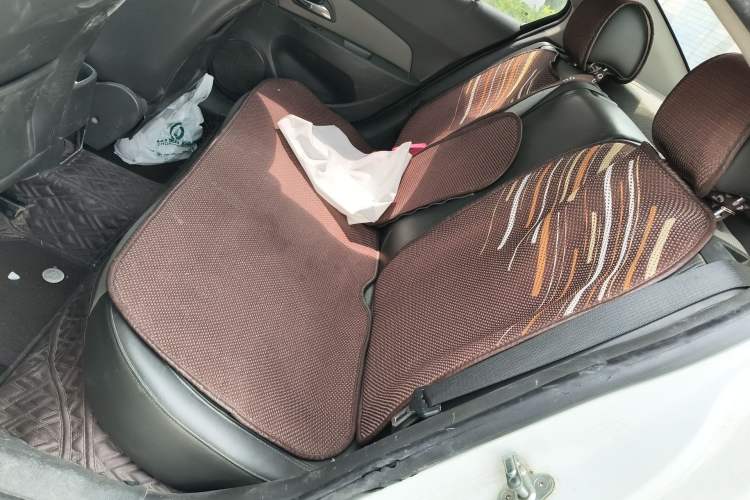 Used Chevrolet Cruze 2012 1.6L SL Grand Edition Manual Transmission Left Rear Seat