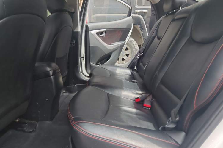 Used Hyundai Elantra (5th Generation / Langdong) 2016 1.6L Automatic Prestige Model Left Rear Seat
