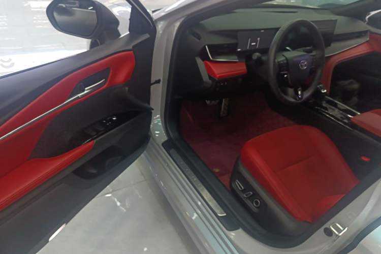 Used Toyota Camry 2024 Dual-Motor 2.0HS Sport Edition