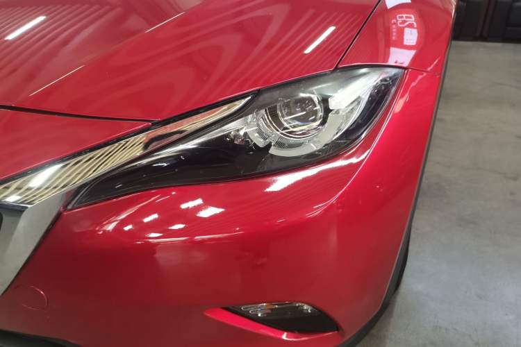 Used Mazda CX-4 2018 2.0L Automatic Two-Wheel Drive Blue Sky Dynamic Version China VI Standard Left Front Headlight