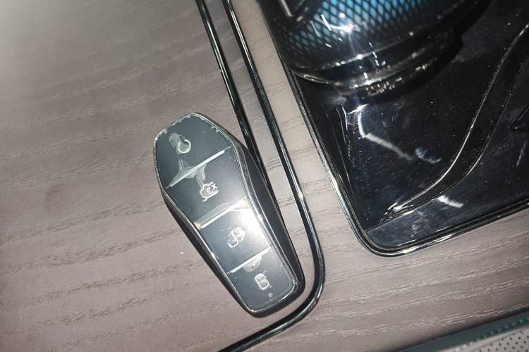 Used BYD Han 2025 DM-i Intelligent Driving Edition 125KM LiDAR Flagship Model Interior 1