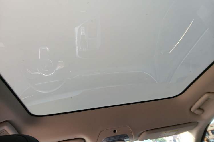 Used VOYAH FREE 2021 Four-Wheel Drive Standard Range-Extended Exclusive Luxury Package Headliner