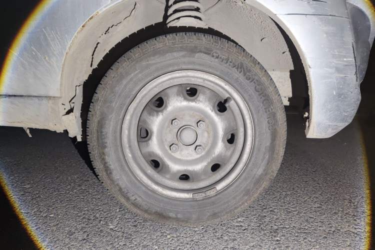 Used Foton Scenic V3 
