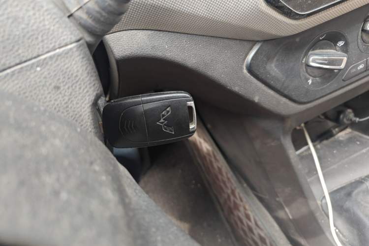 Used Wuling Hongguang 2019 1.5L S Comfort Edition China VI LAR
