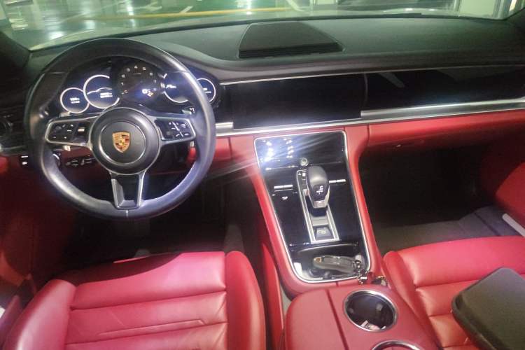 Used Porsche Panamera 2017 Panamera 3.0T Center Console