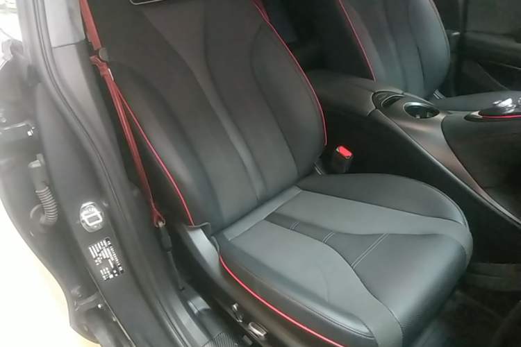 Used ORA Lightning Cat 2024 Dark Night Edition 555km Prestige Version
