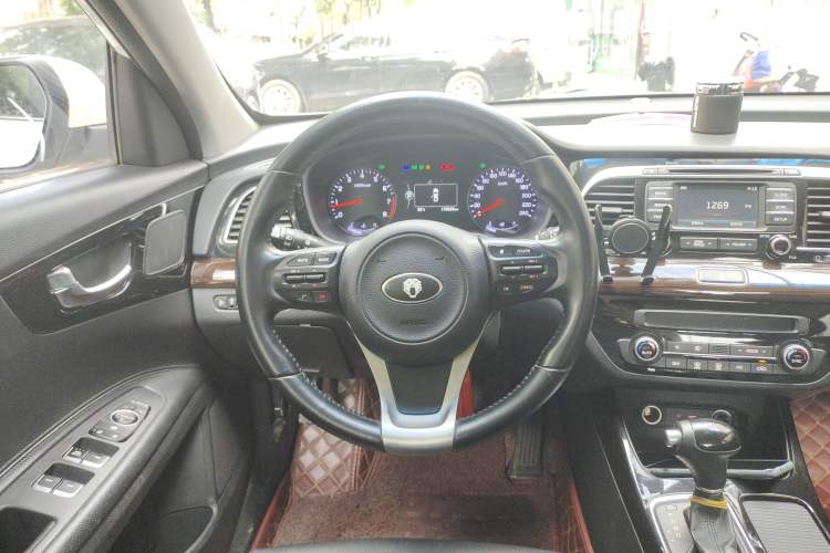 Used Kia K4 2014 1.8L Automatic DLX