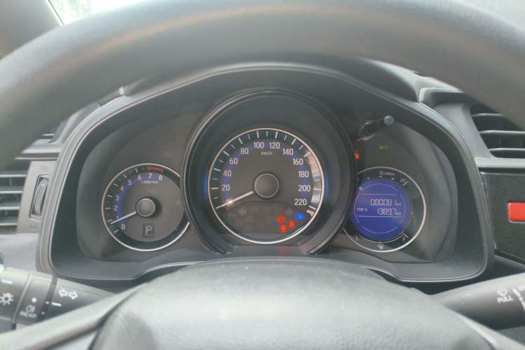 Used Honda Fit 2016 1.5L LXS CVT Comfort Sunroof Version
