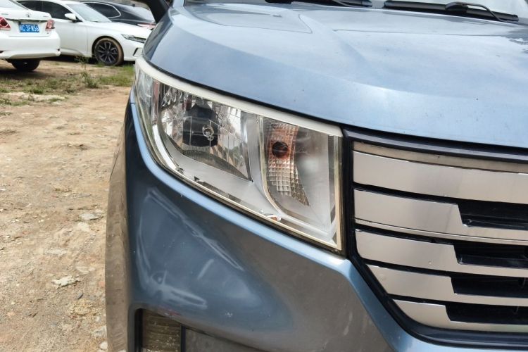 Used Wuling Hongguang PLUS 2019 1.5T Manual Comfort Version 7 Seats
